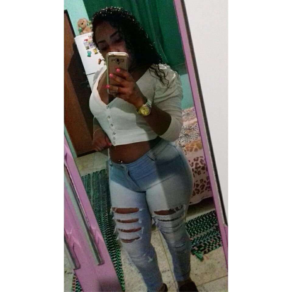 Lariss@ Reis #8DPkHGdl