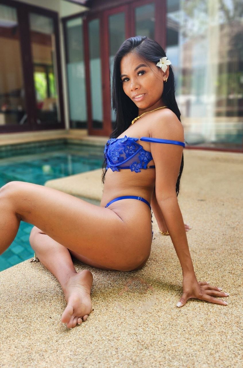 Hot Thai chick #I5ByfO2K