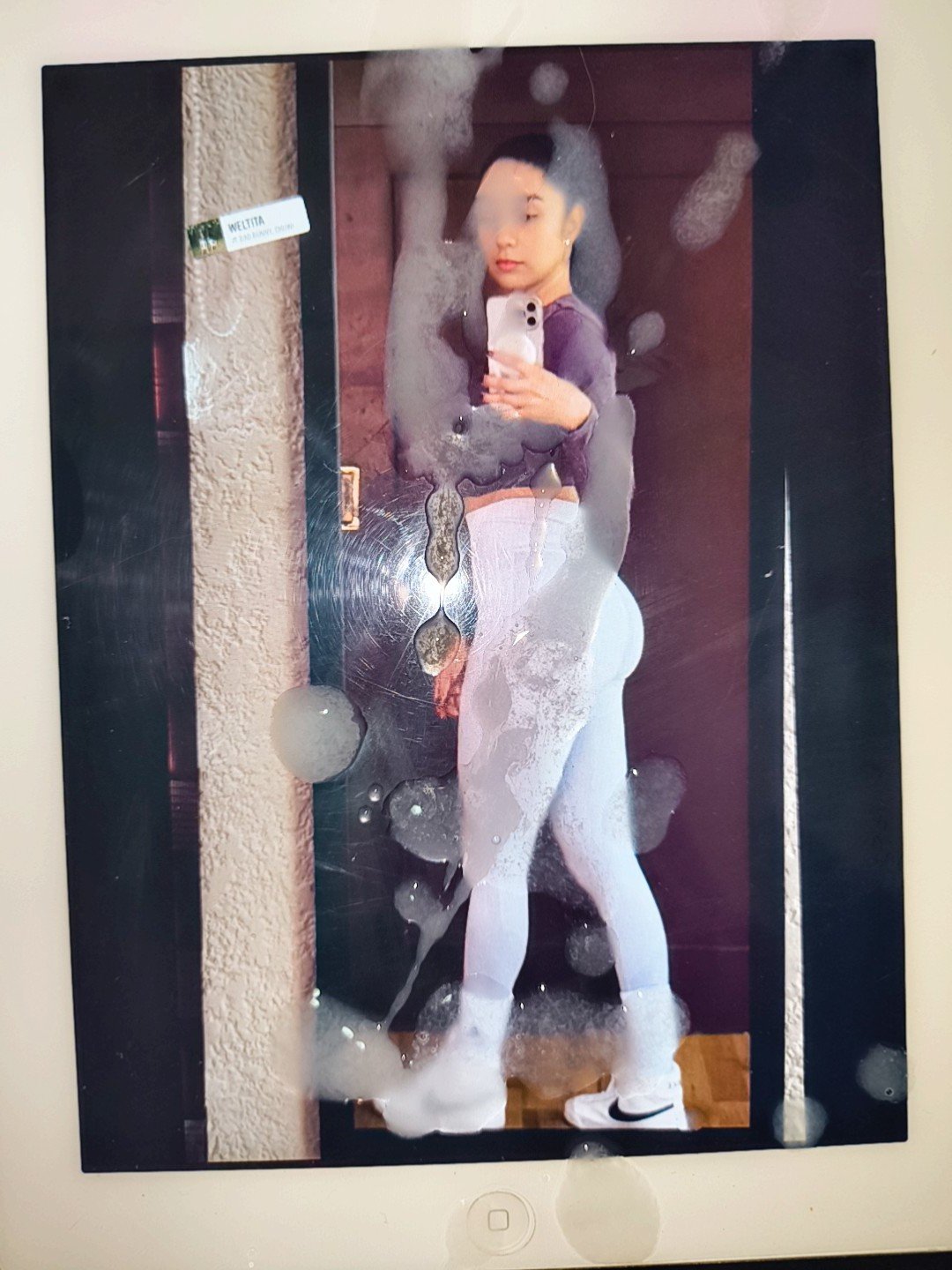 La mamá de una amiga toda cumeada #5Ub8GeDV