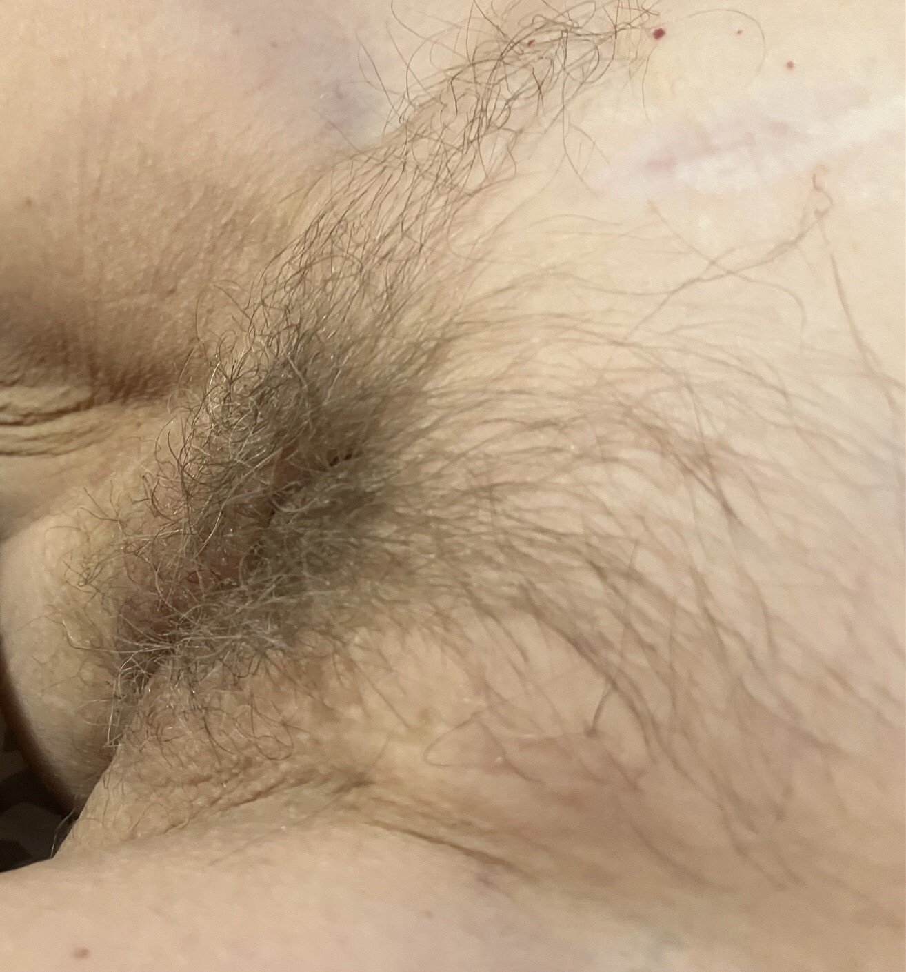 Playing with my mature wife. #HFHY5mOc